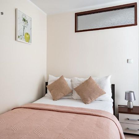 J&J Apartments, Szeroka 25, Apartament 14 Torun Bagian luar foto