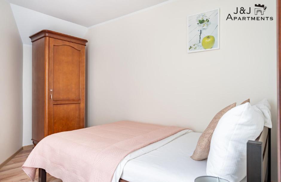 J&J Apartments, Szeroka 25, Apartament 14 Torun Bagian luar foto