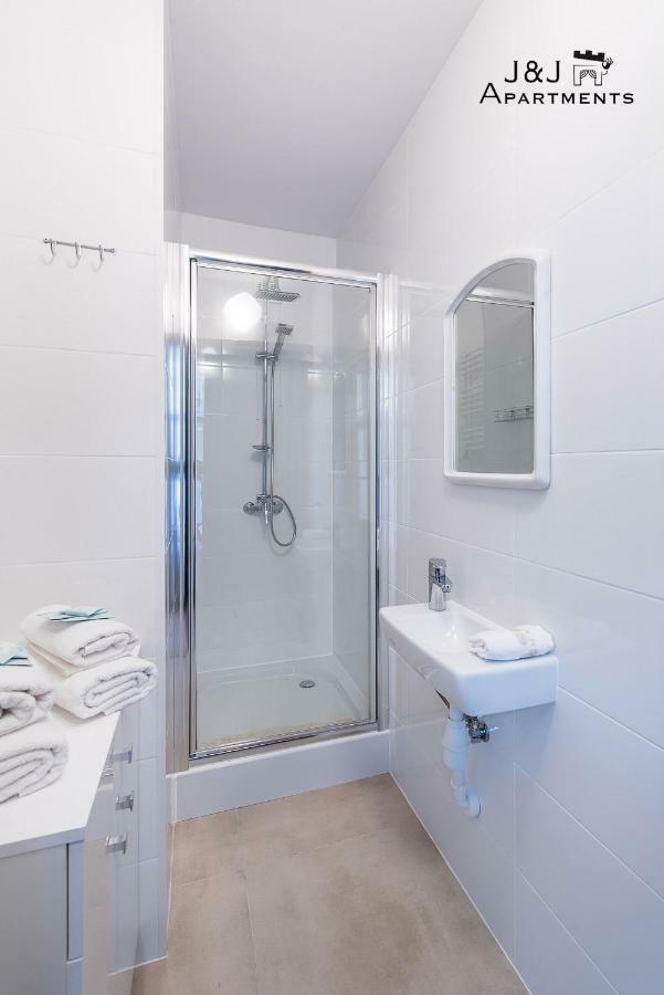 J&J Apartments, Szeroka 25, Apartament 14 Torun Bagian luar foto