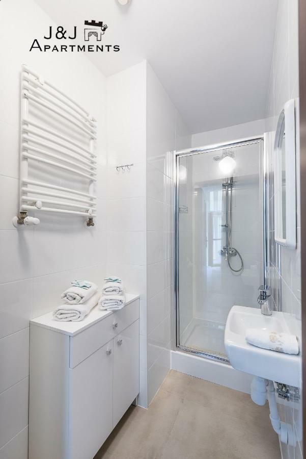J&J Apartments, Szeroka 25, Apartament 14 Torun Bagian luar foto