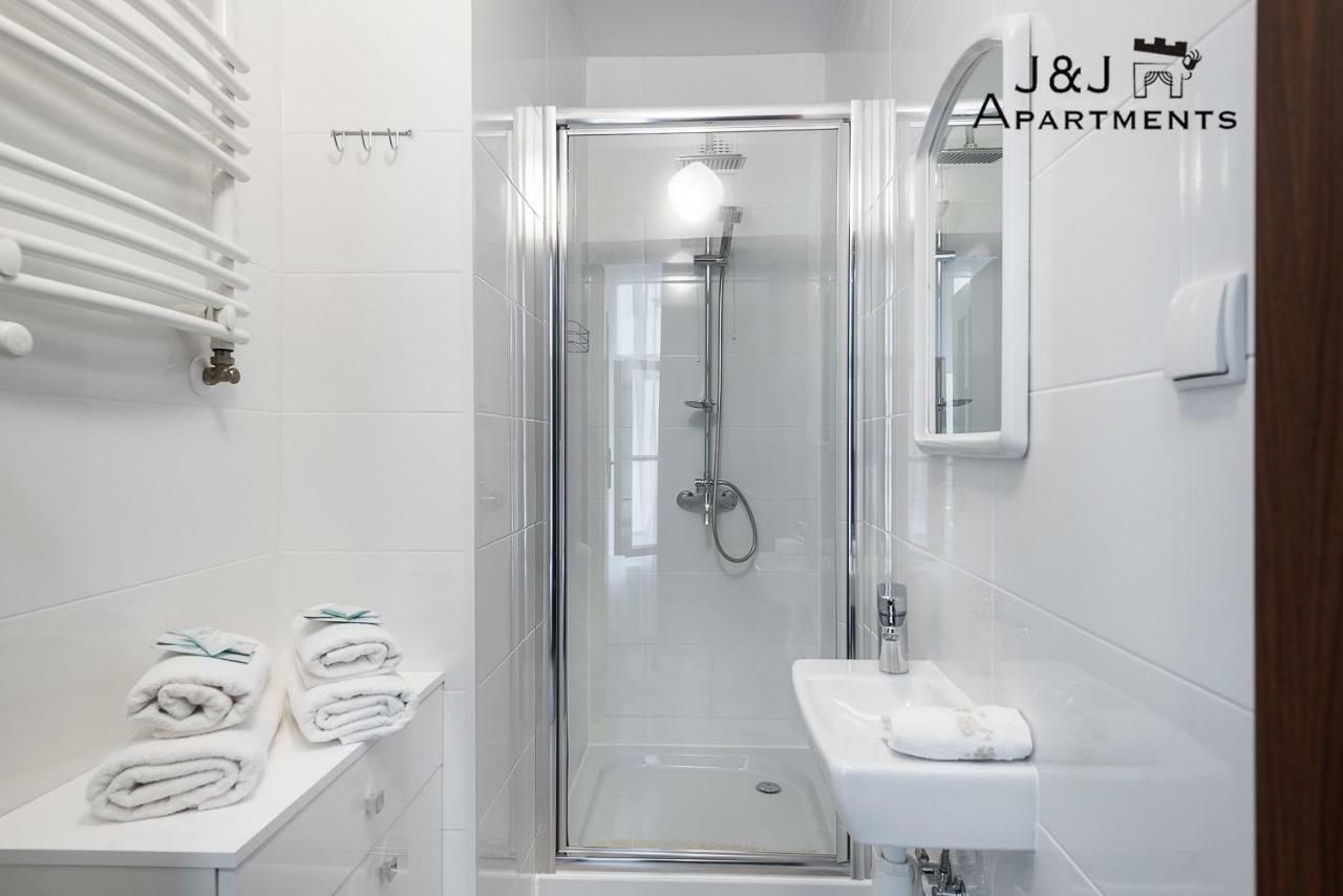 J&J Apartments, Szeroka 25, Apartament 14 Torun Bagian luar foto